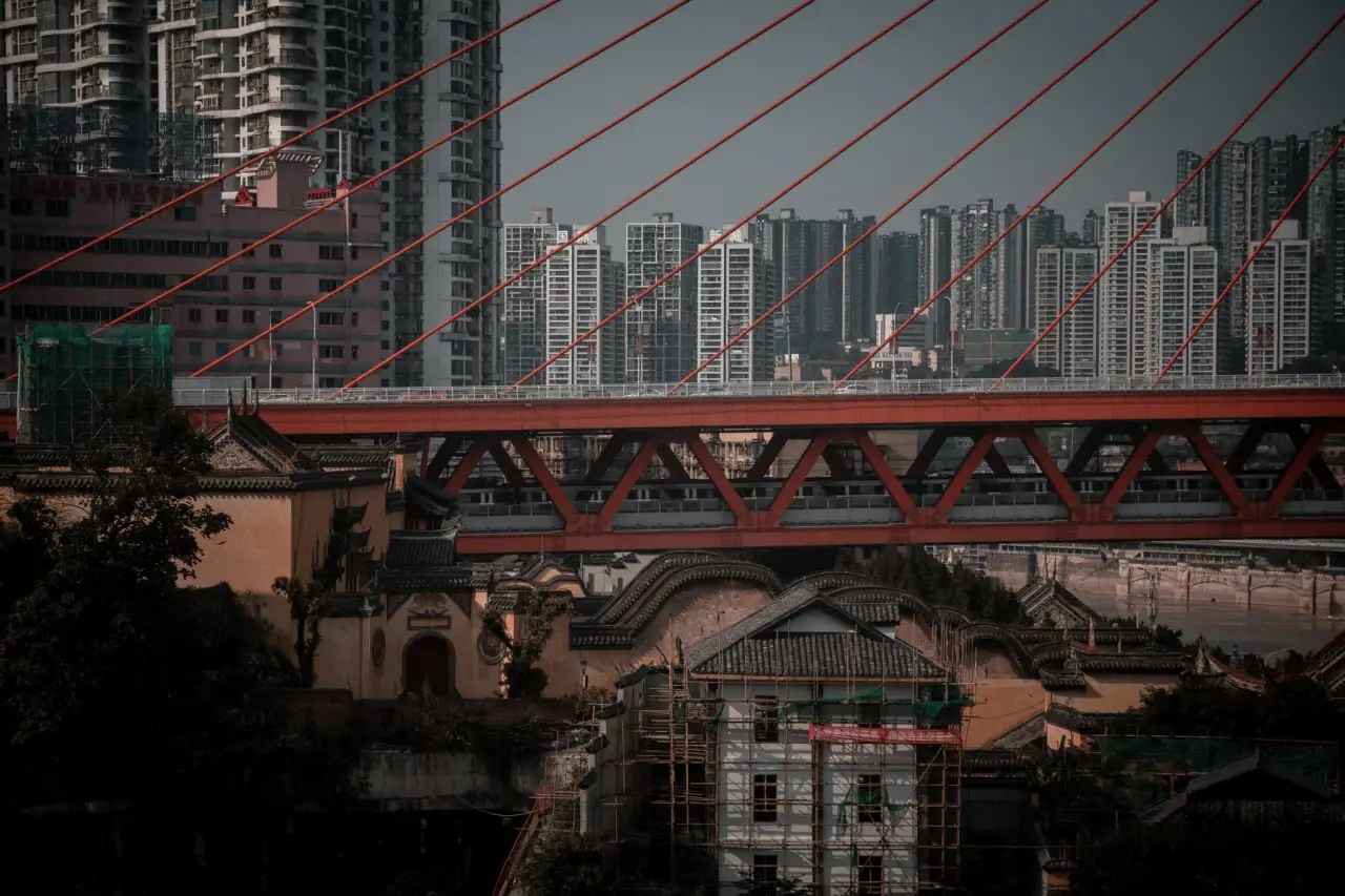 工业交换机与光纤收发器选型对比：稳定传输的关键配置