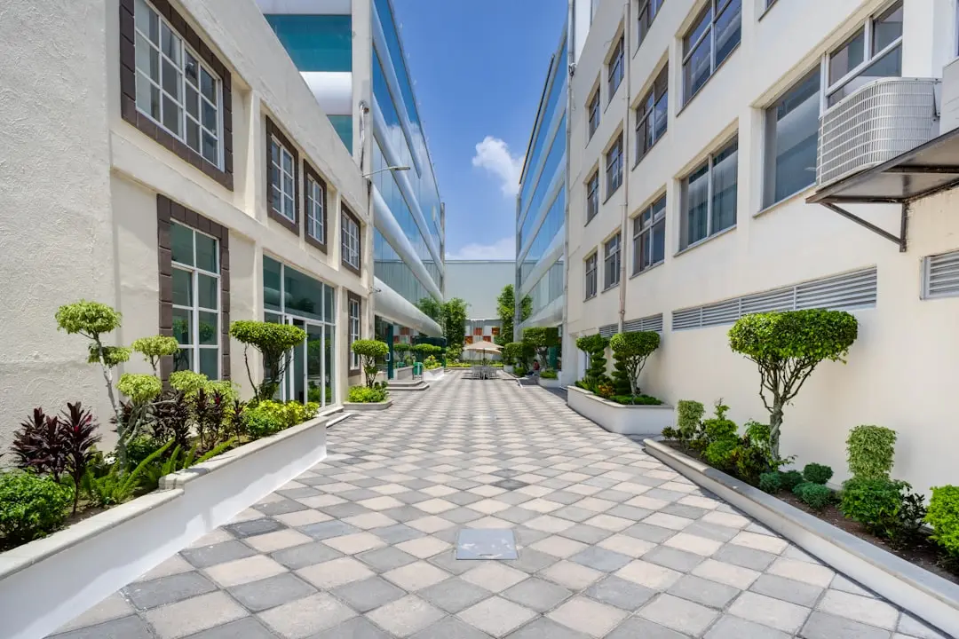 光纤收发器与通信模块在园区网络中的协同应用实践